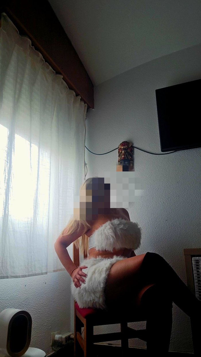 645023762 | MIA | Escort