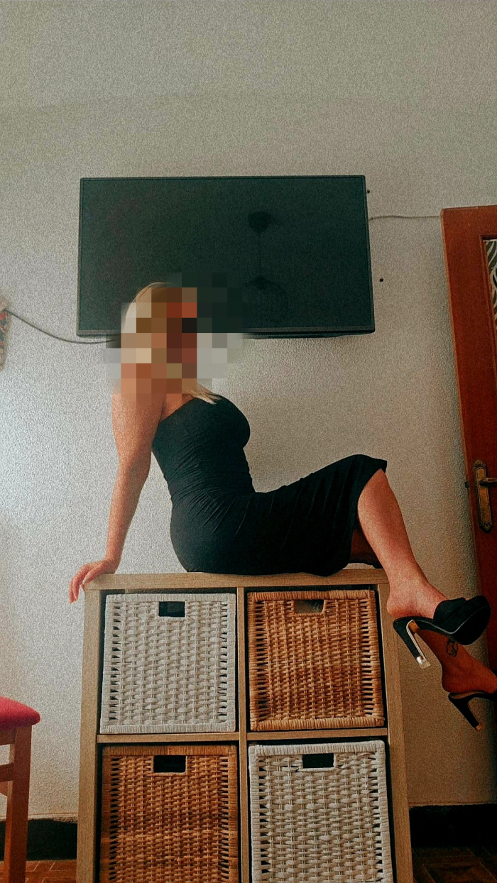 645023762 | MIA | Escort