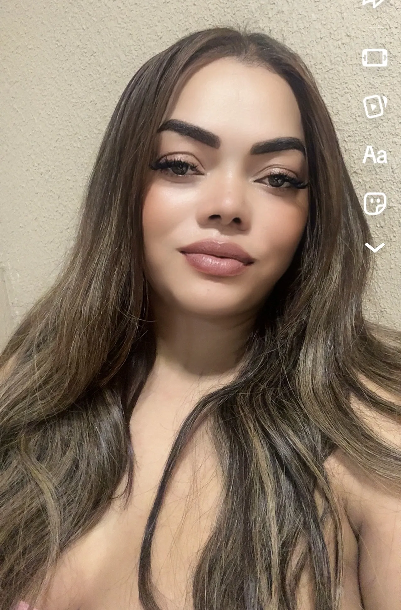 641226940 | VICTORIA | Puta