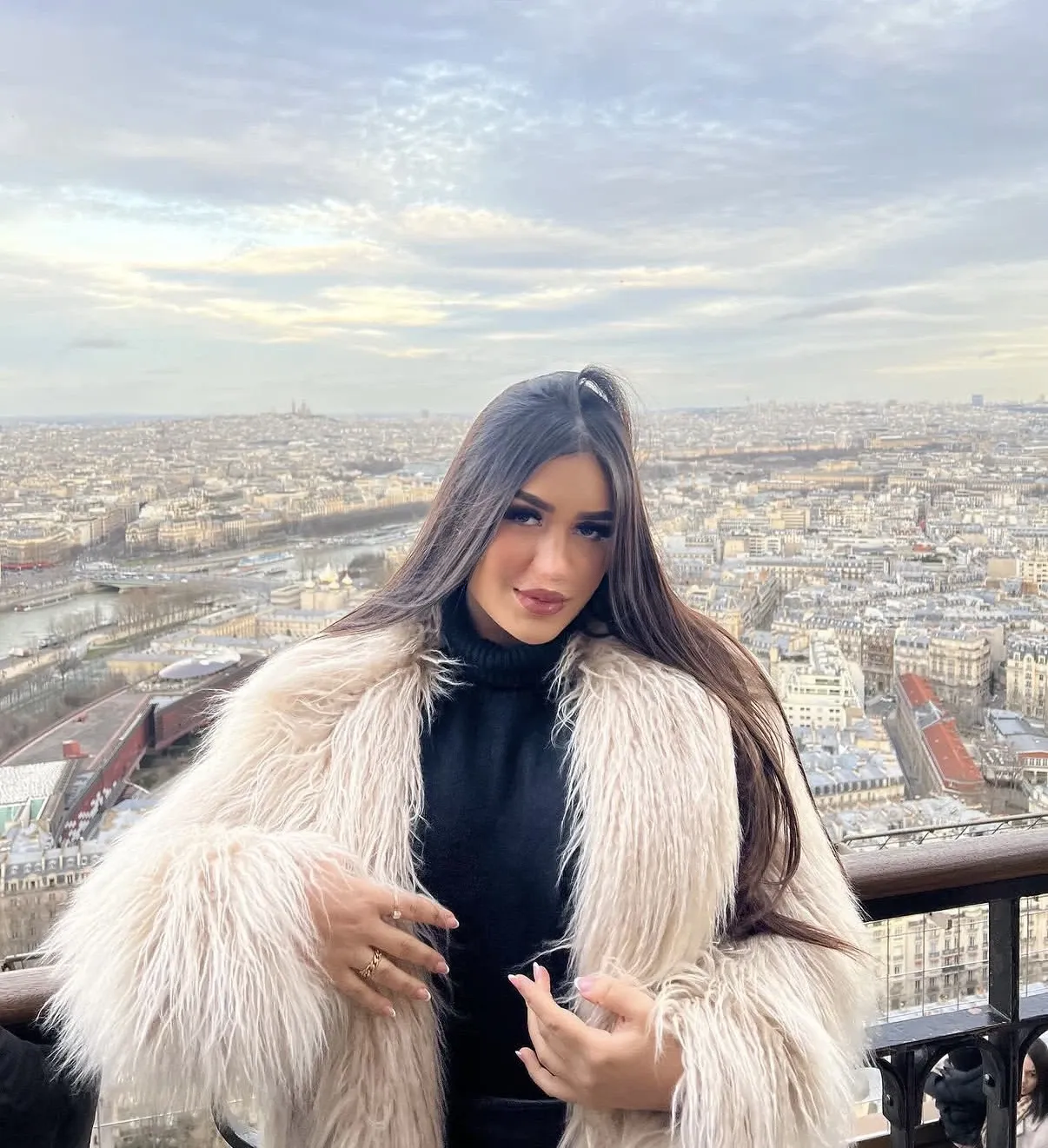 665561348 | CAMILA | Puta