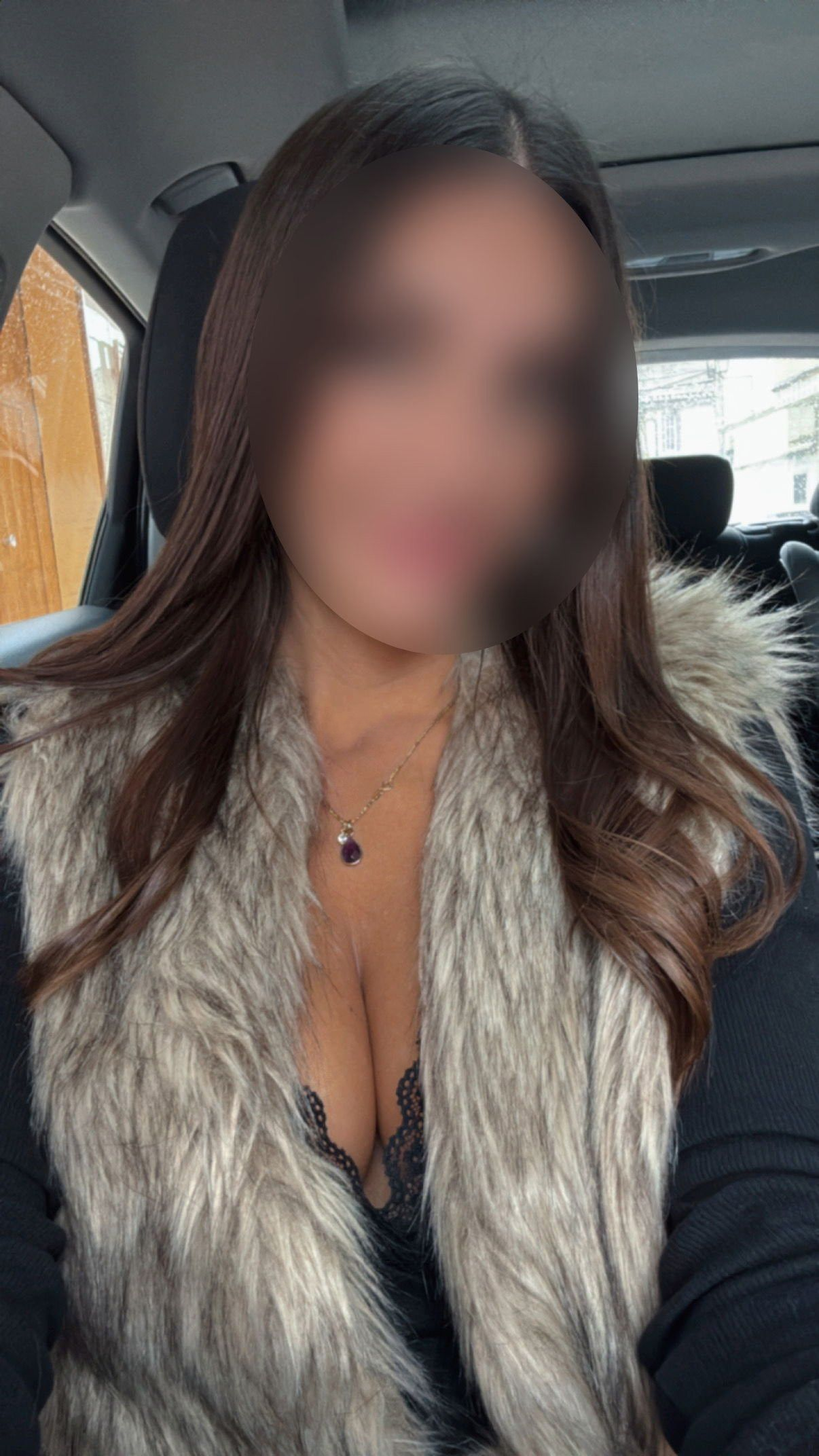 637909731 | GALA | Escort