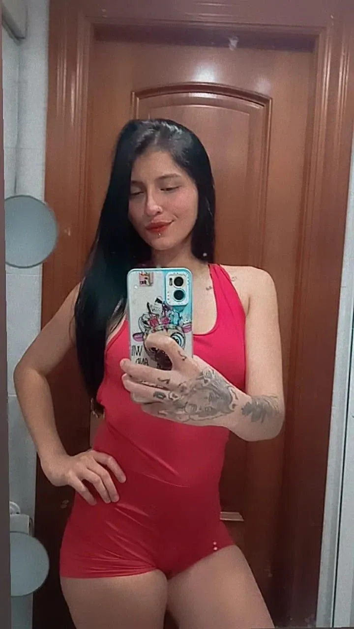 642870391 | CAROLINA | Puta