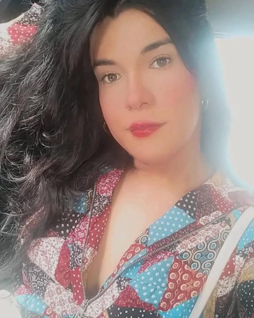662907575 | SUSAN | Escort