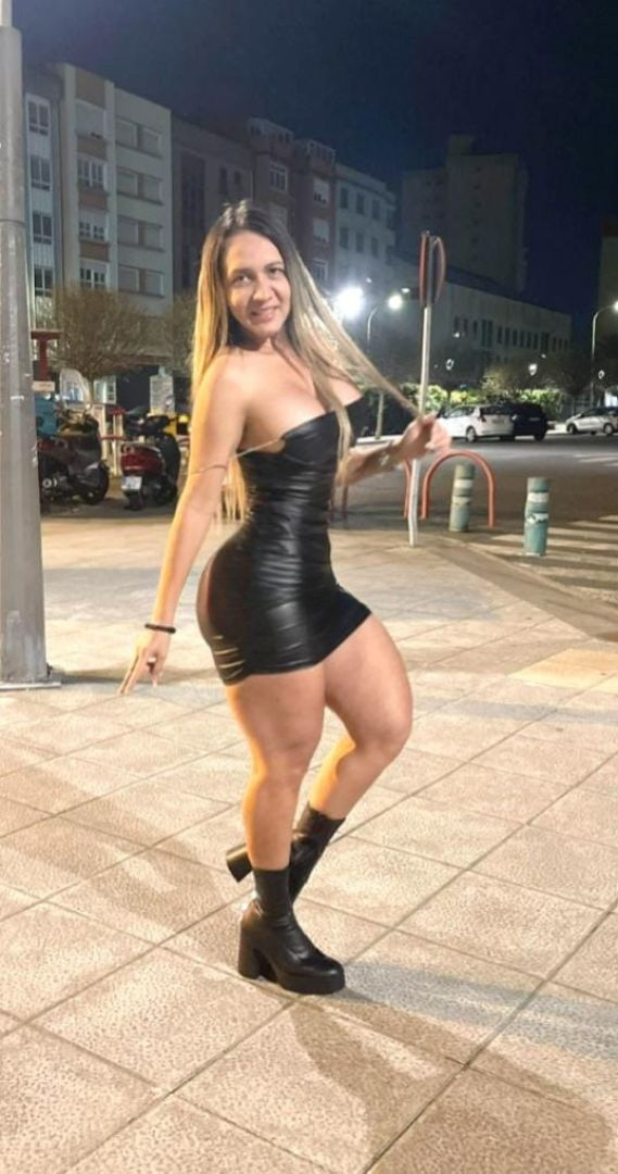 673347244 | KORAL | Escort