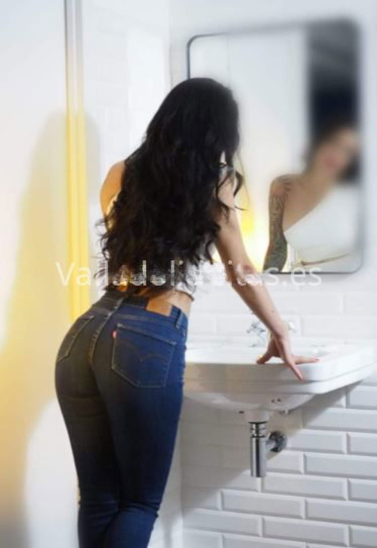 689083678 | LUPE | Escort
