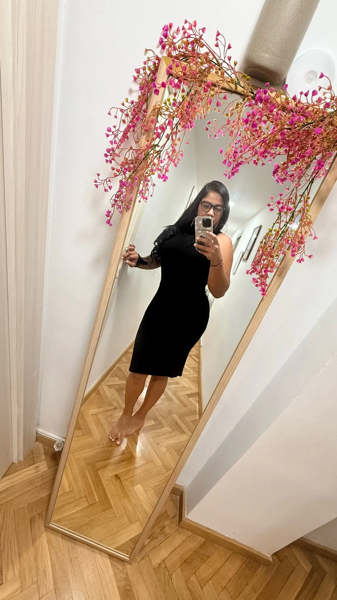 672562745 | SOFIA | Puta