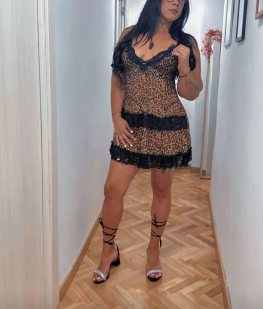 672562745 | SOFIA | Puta