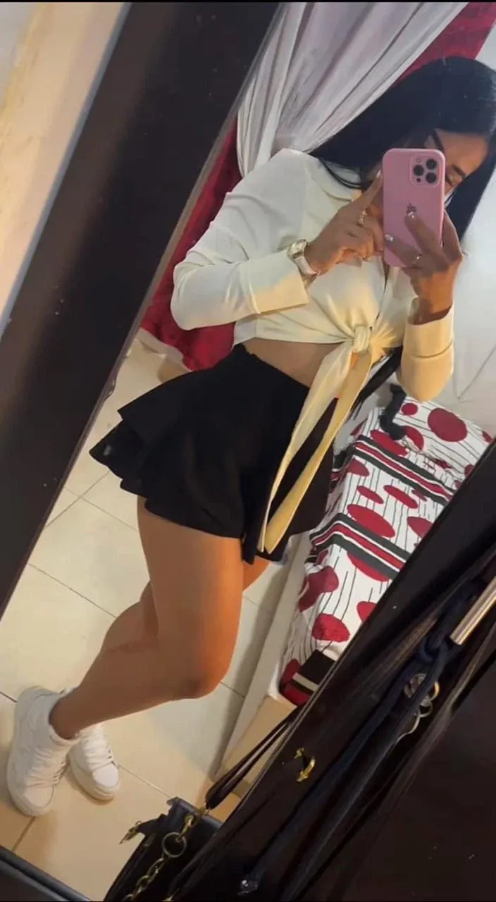 602689495 | CORAL | Escort