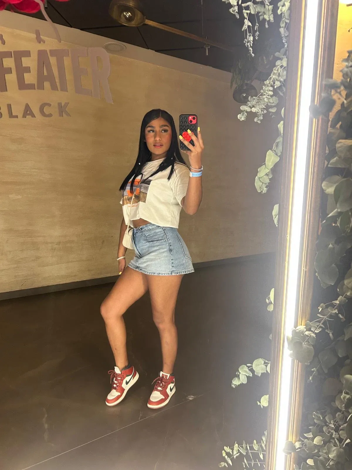 624192725 | Nicol | Puta