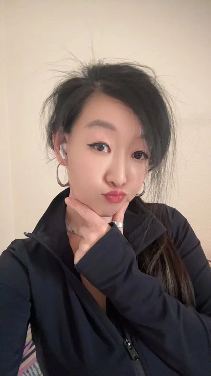 688005008 | Luna | Escort