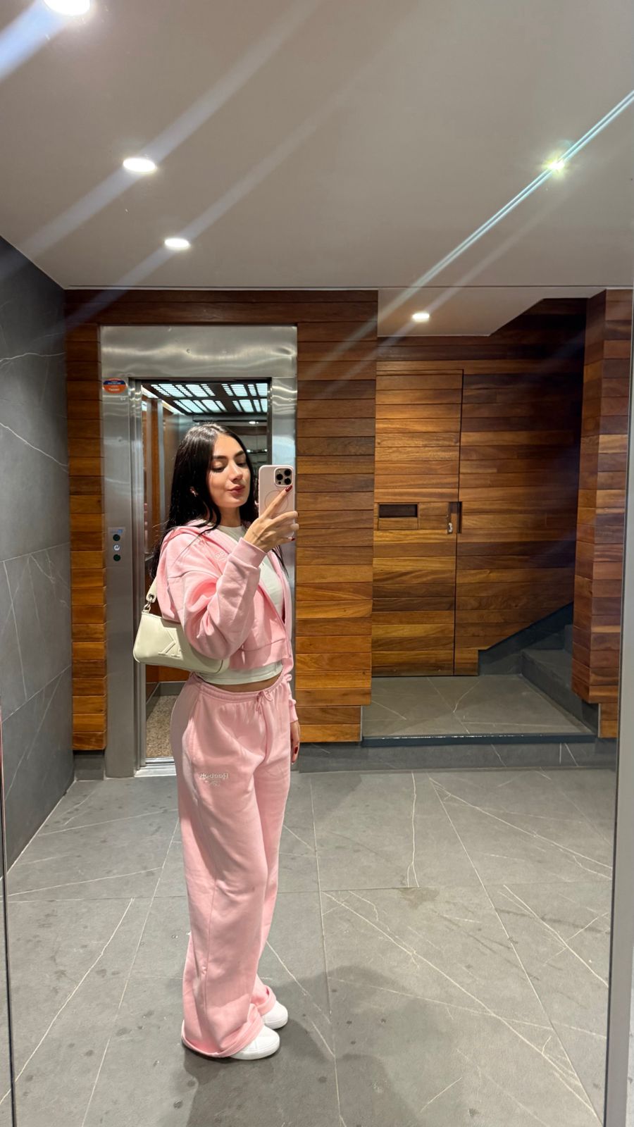611302514 | EMILY | Escort