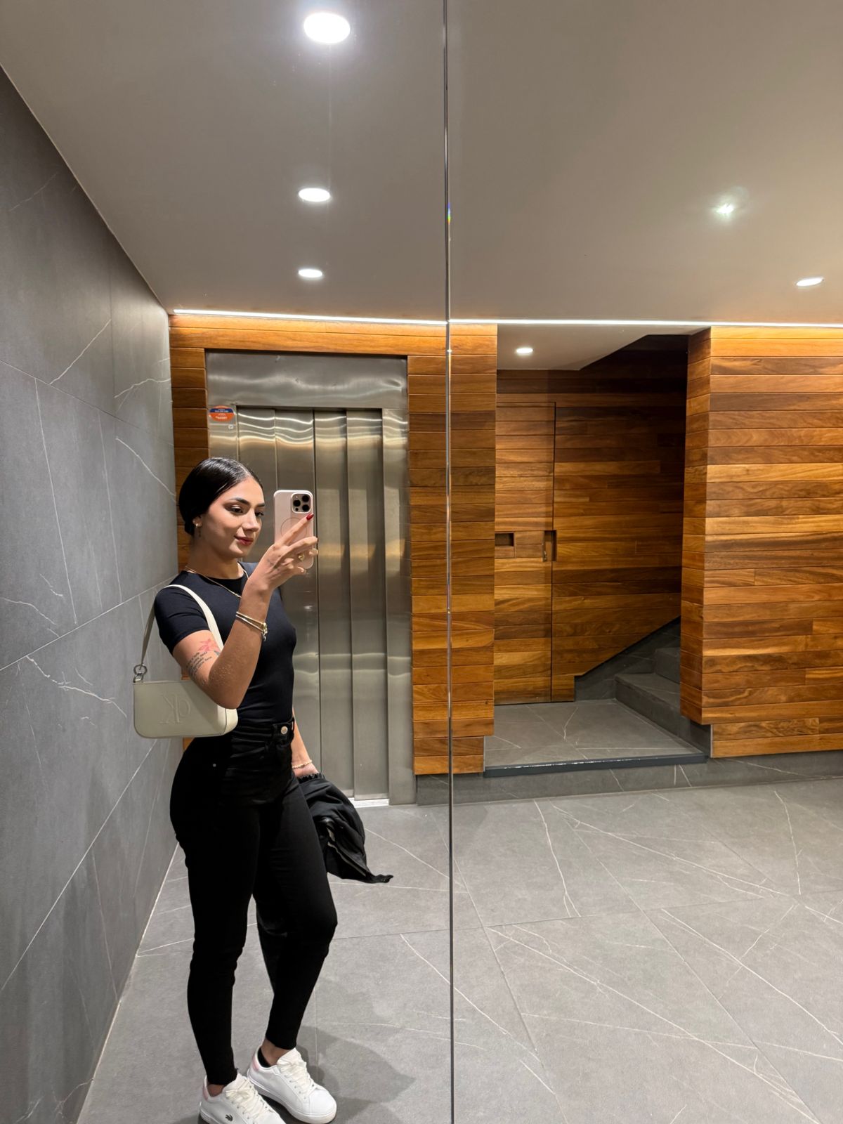 611302514 | EMILY | Escort