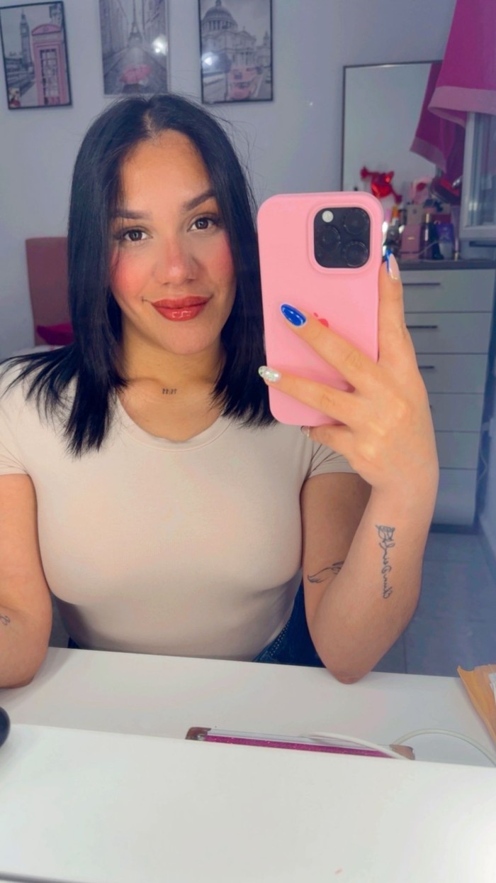 614977806 | Ana | Puta