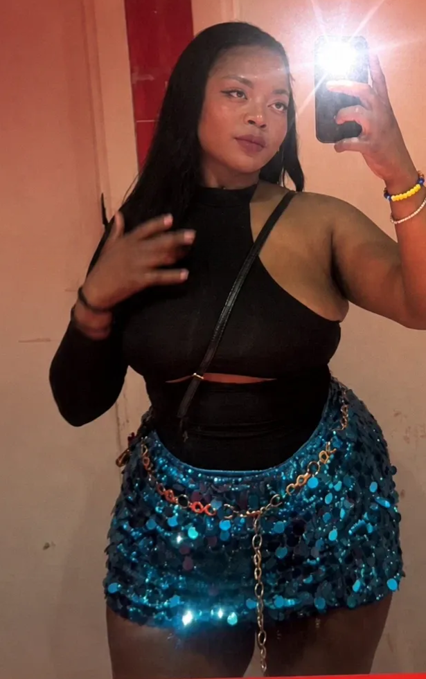 625830895 | ÁNGELA | Escort