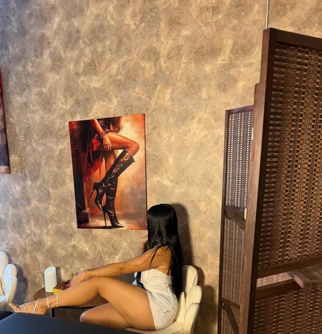 613155656 | ALEXIA | Escort