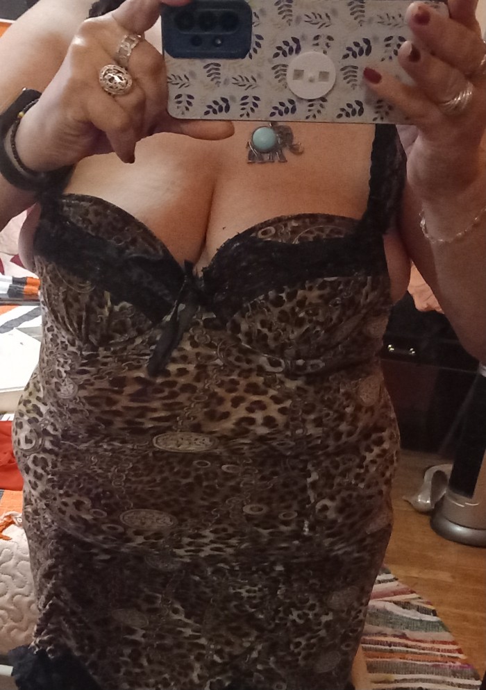 617585436 | MONICA | Puta