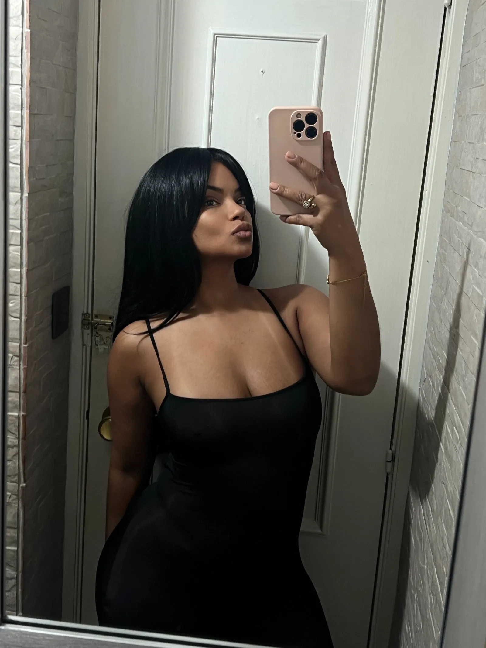653528805 | MARIA | Puta