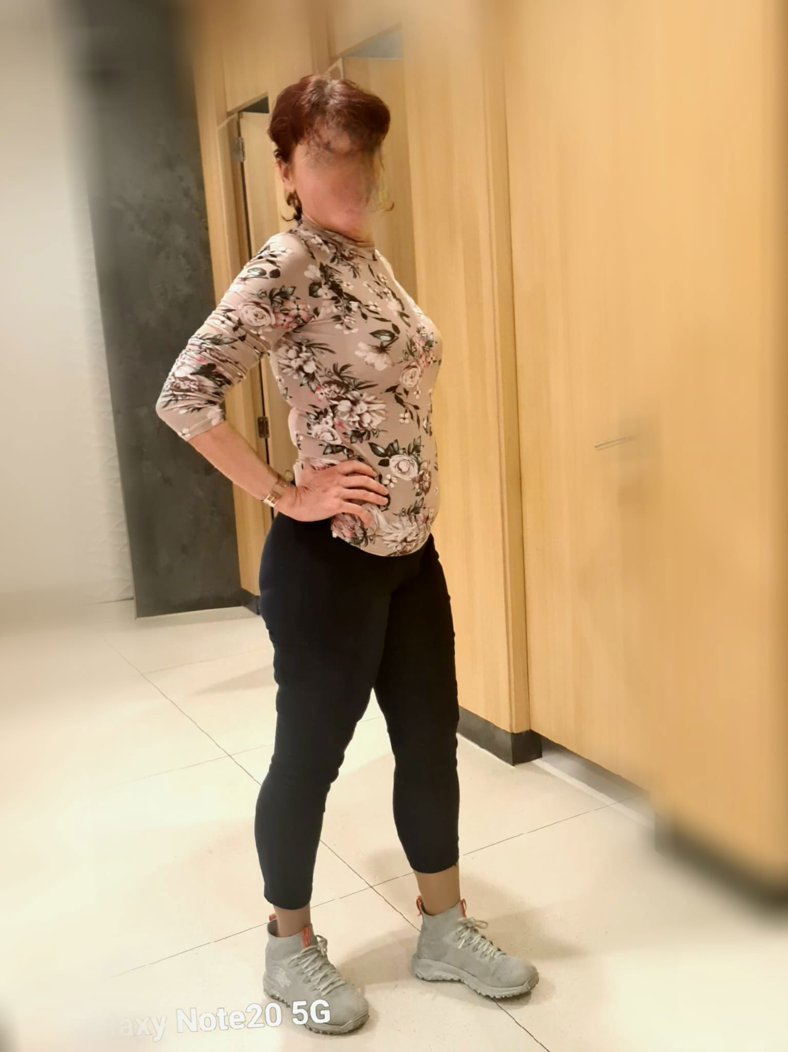 611279839 | ROSA | Escort