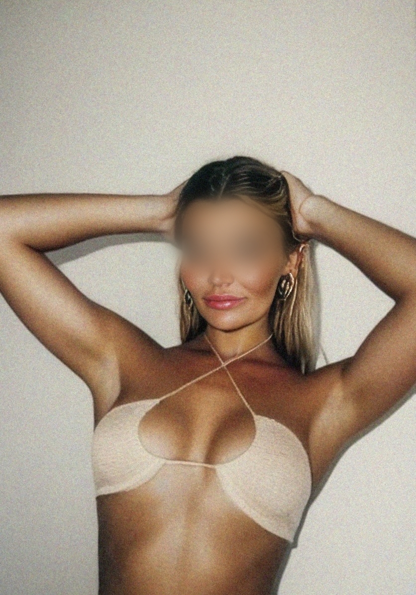 613648827 | AFINA | Escort