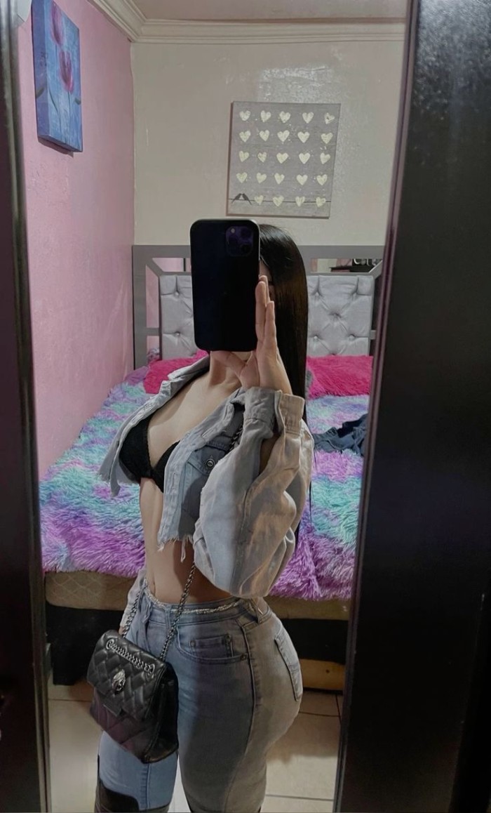 613348260 | MIA | Escort