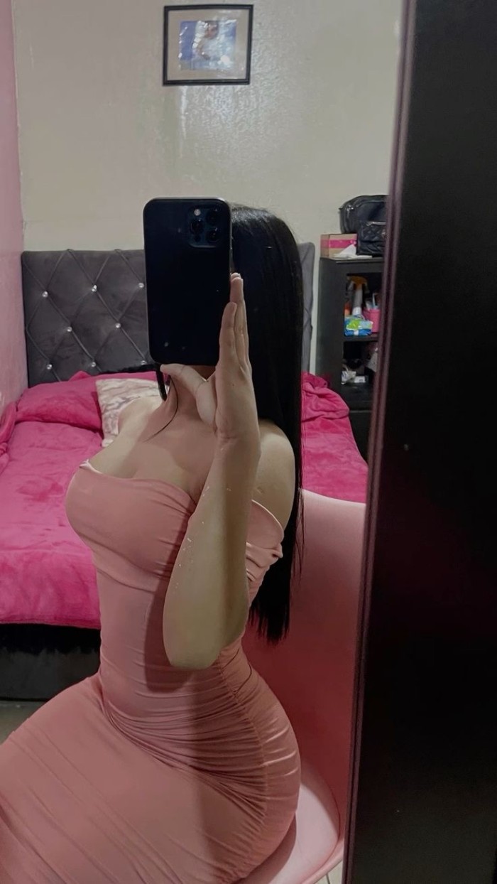 613348260 | MIA | Escort