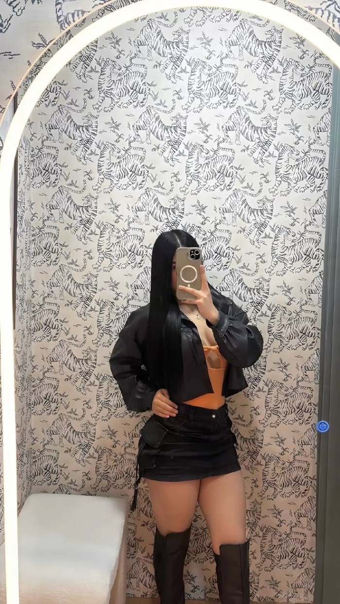 613348260 | MIA | Escort