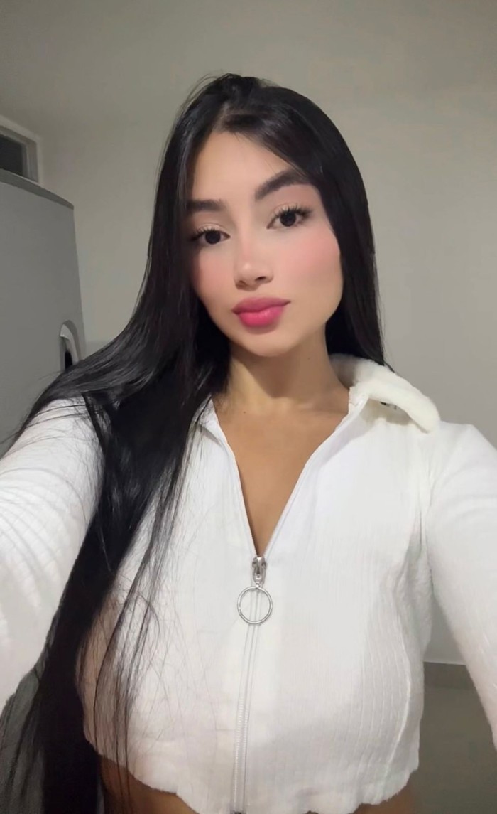 613945222 | NICOL | Escort