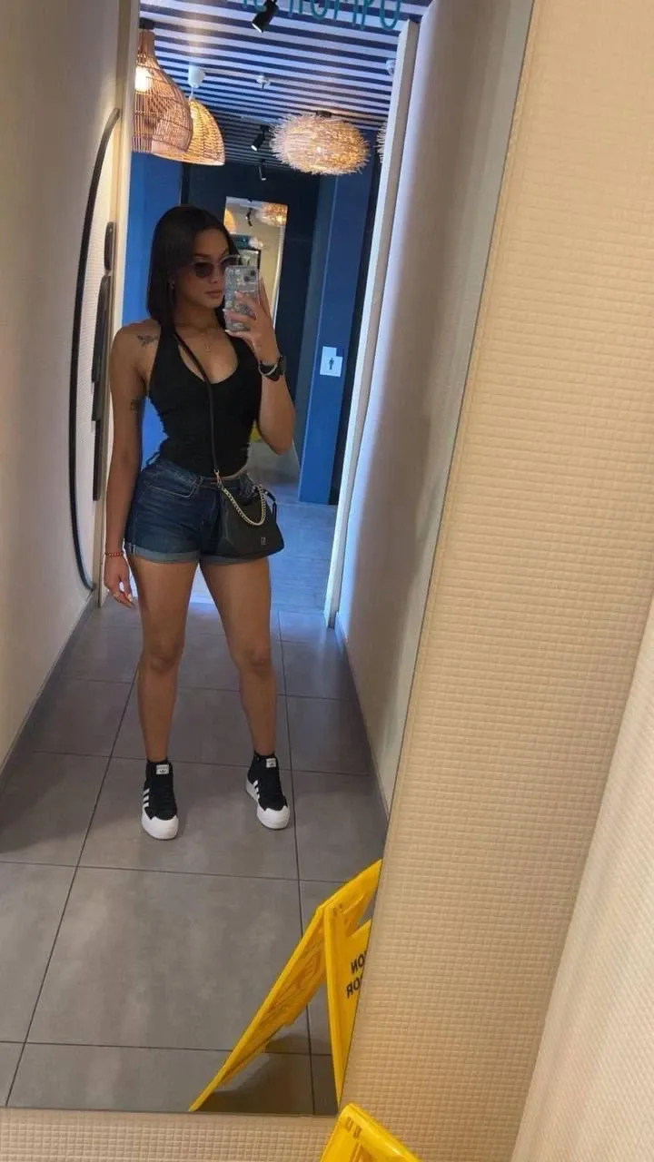 632615387 | VICTORIA | Escort