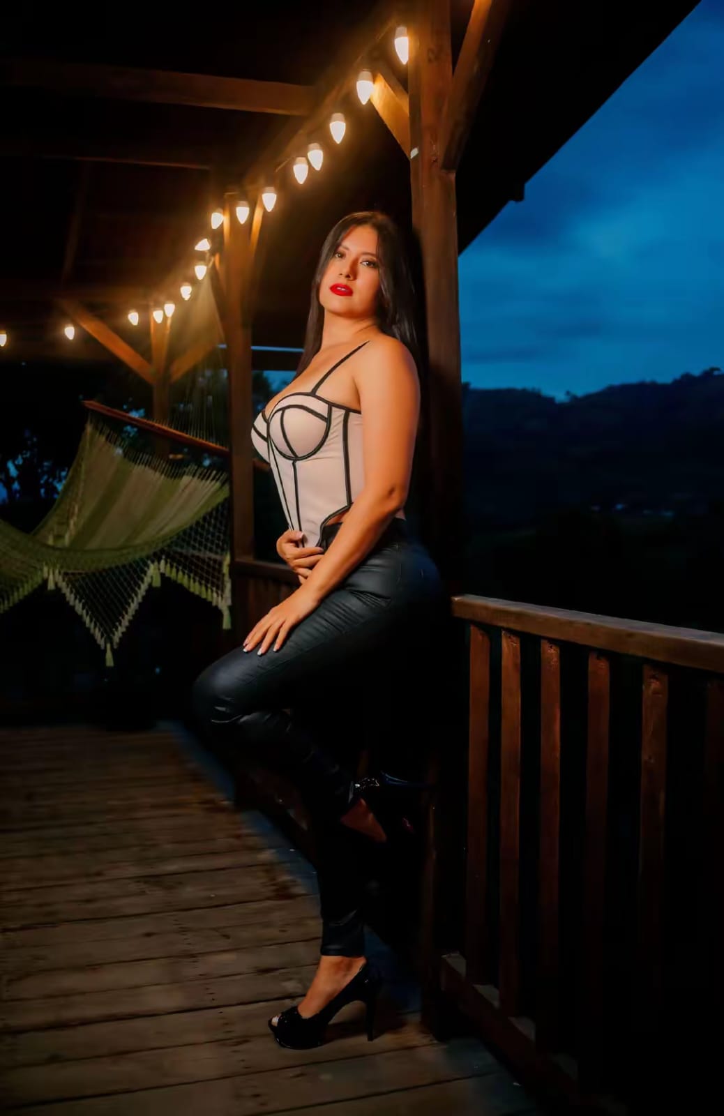 633368811 | TATIANA | Escort