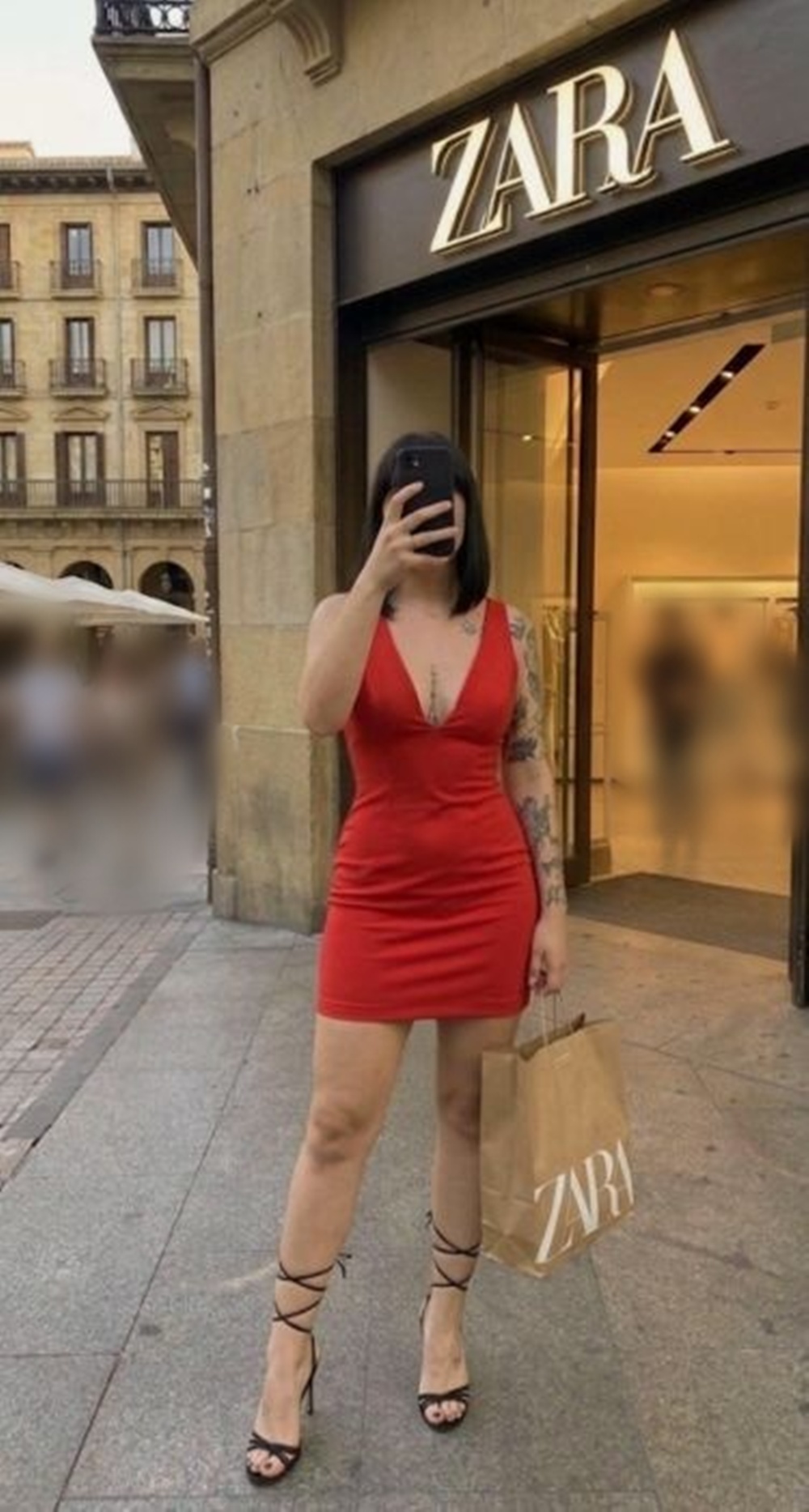 624501914 | ZOE | Puta