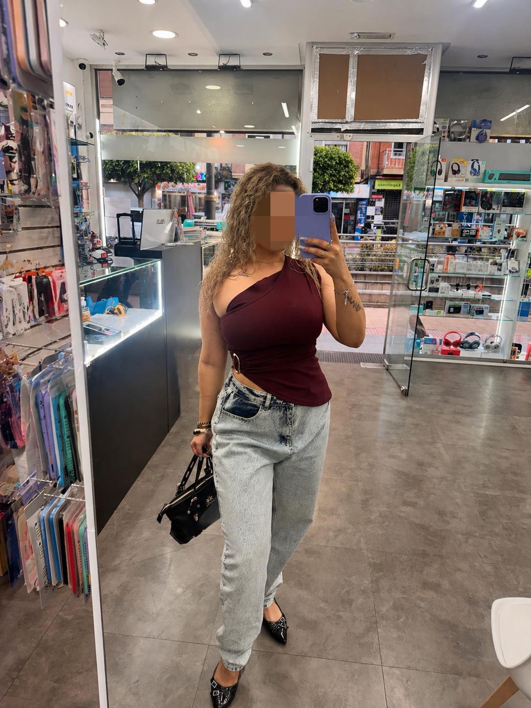 641822508 | ANAHI | Escort