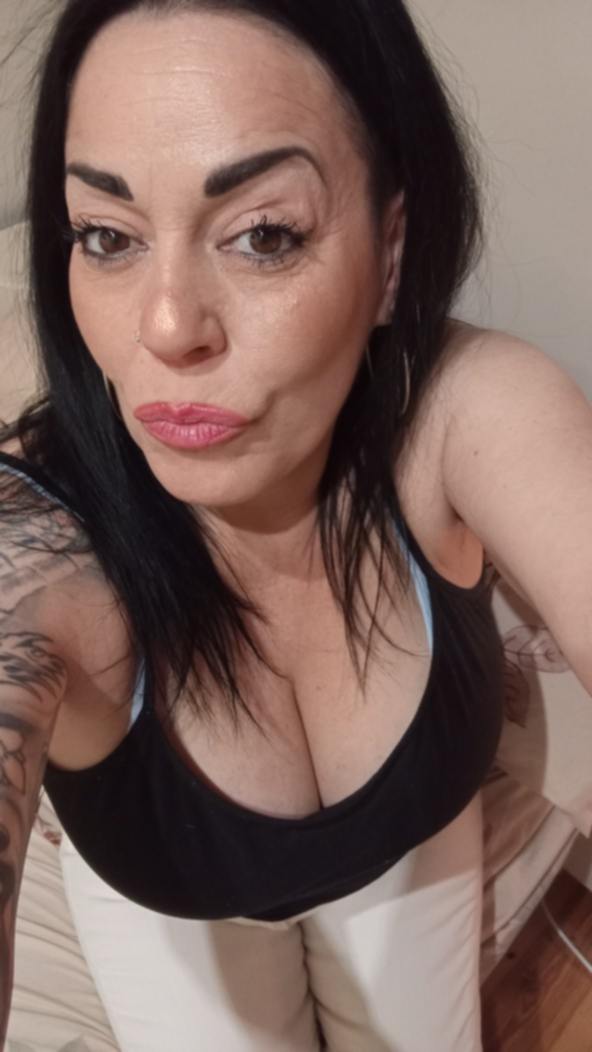 642140496 | SABINA | Puta