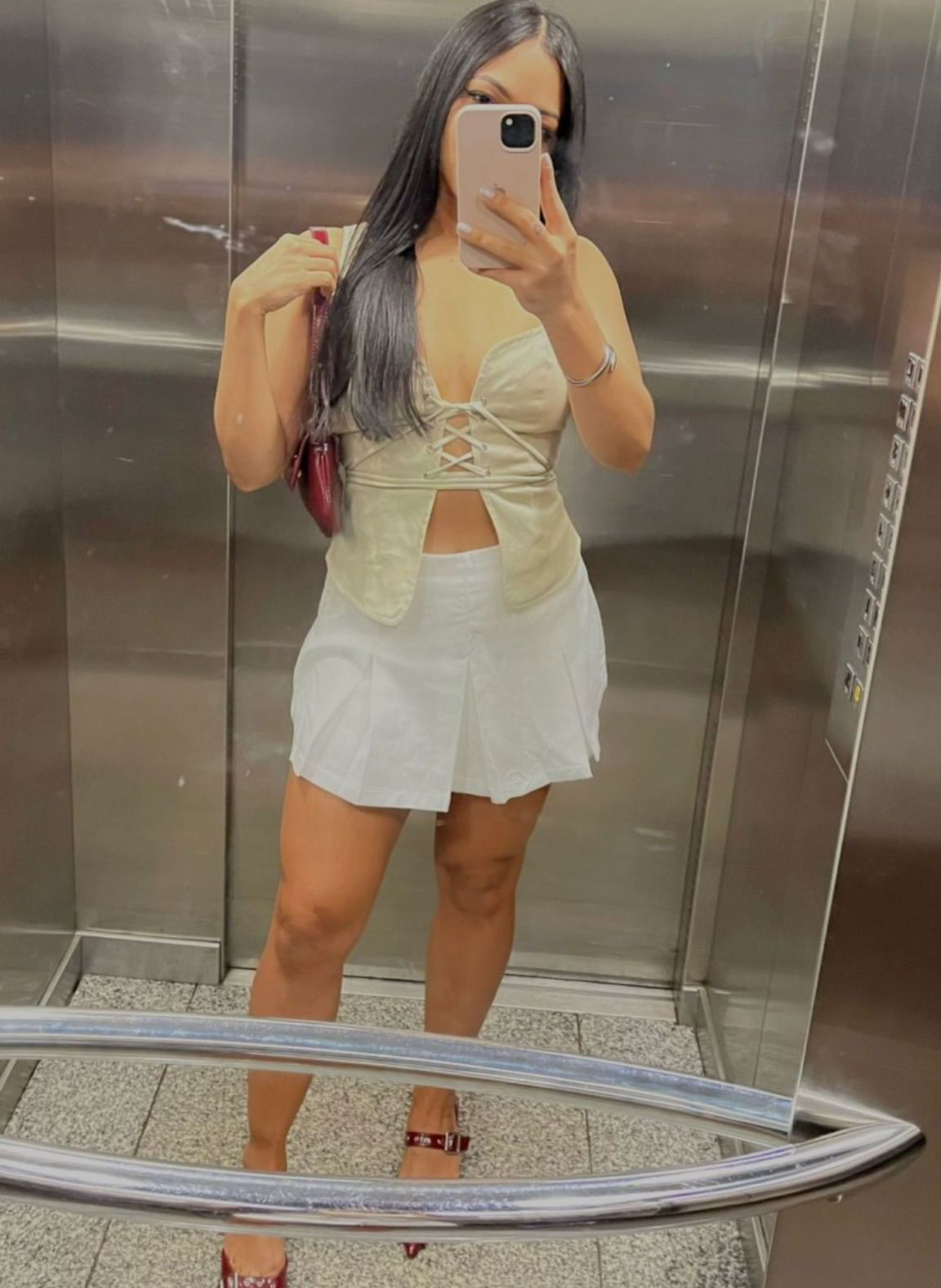 672297988 | BRUNA | Escort