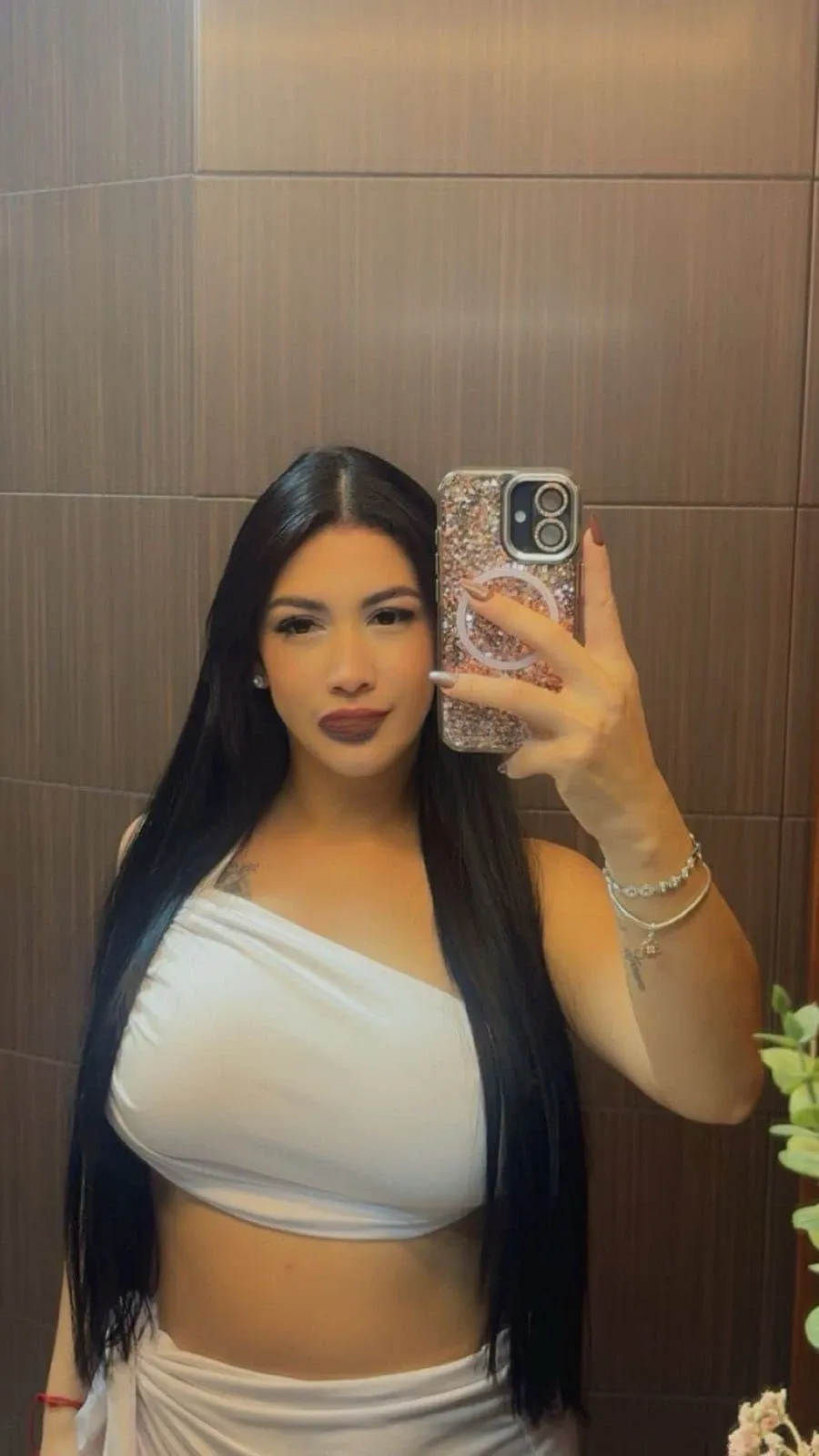 604316460 | MIA | Escort