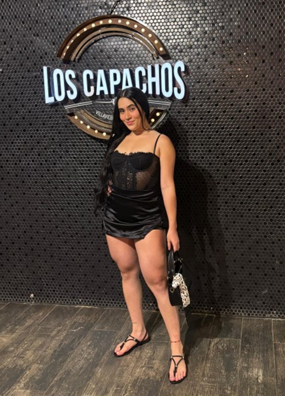 743036106 | CATALINA | Chica