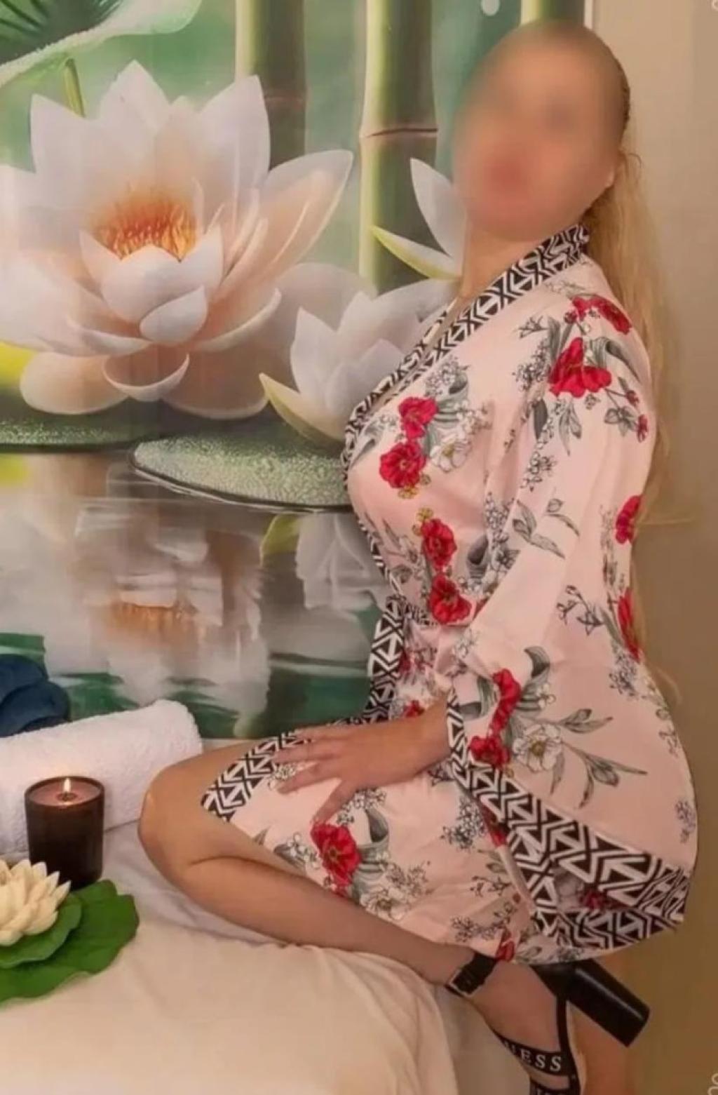 Puta en Santiago - 613889035