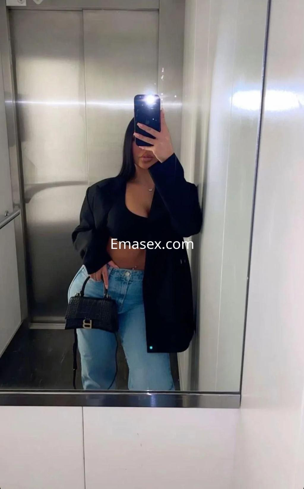 Puta en Zaragoza - 667628899