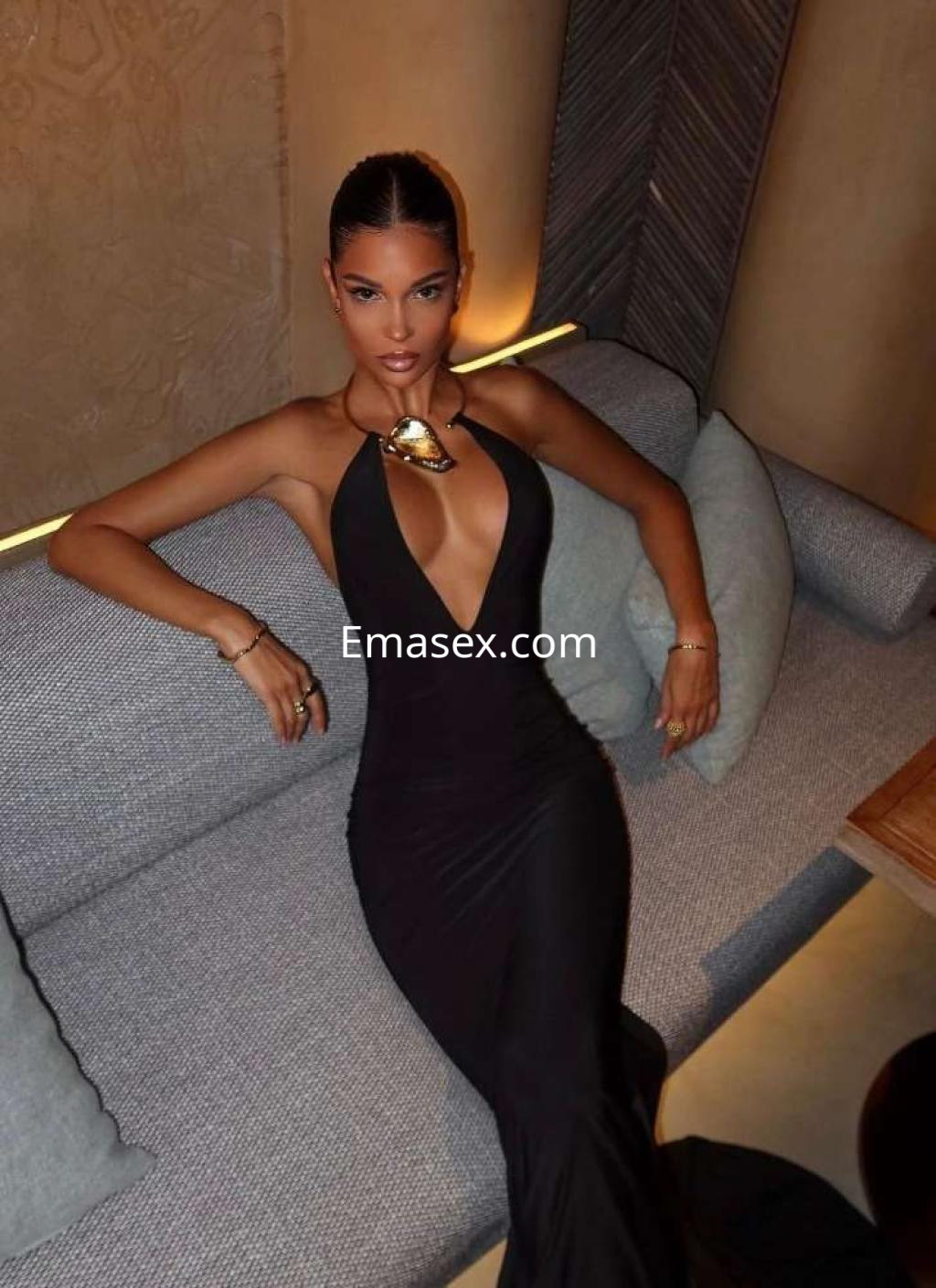 Chica en Ibiza - 642024800