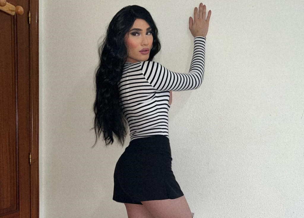  VALERIA FOX
