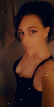613218981