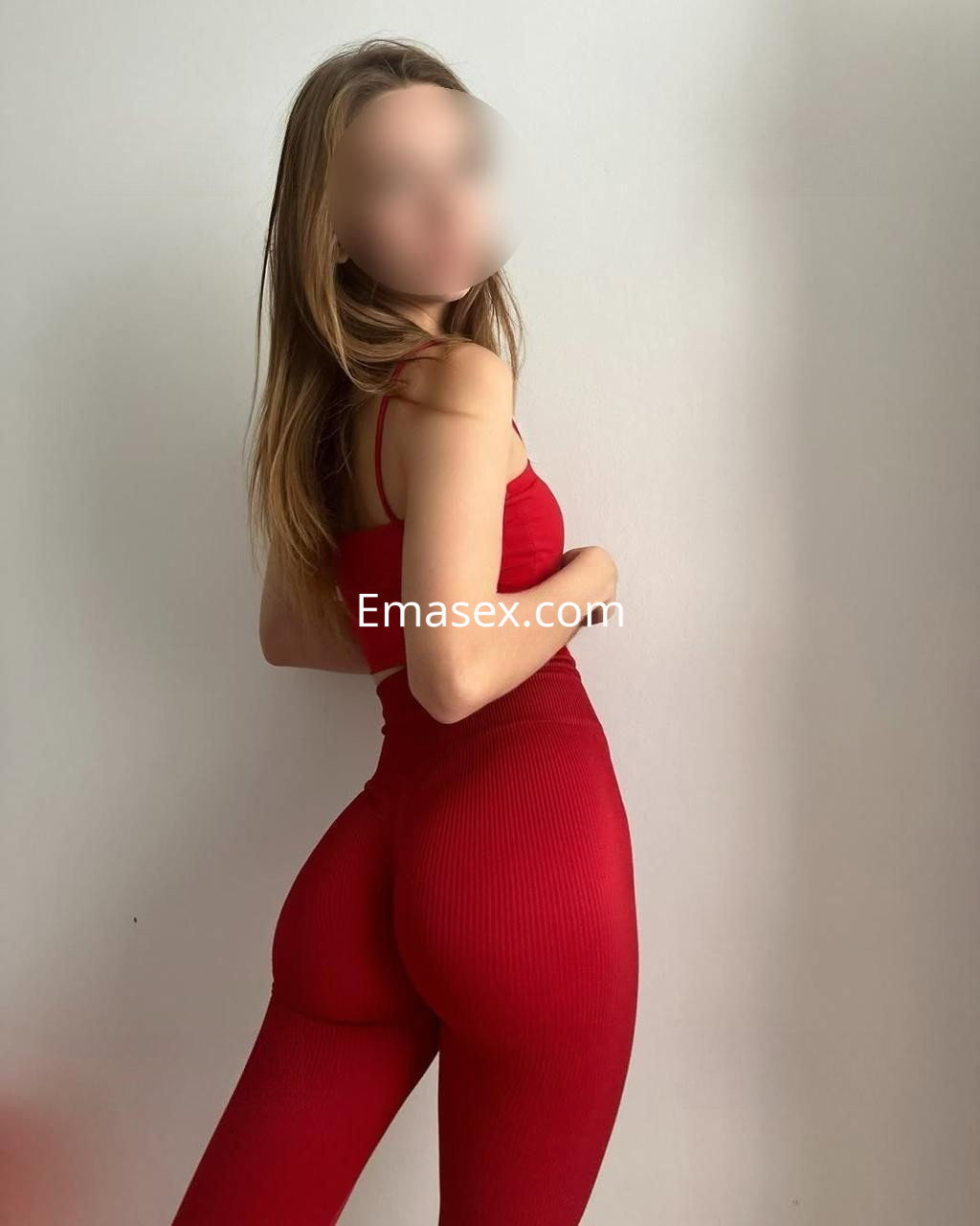 Rubia, 26 años, en Madrid