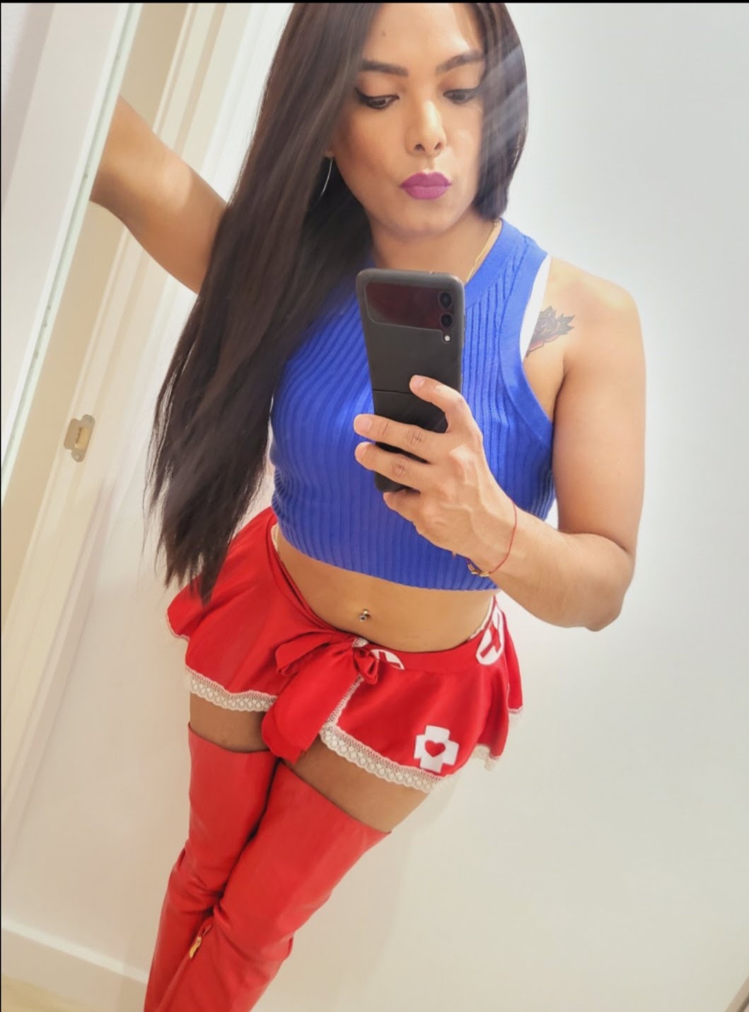 641176551|SOFIA|Transexual