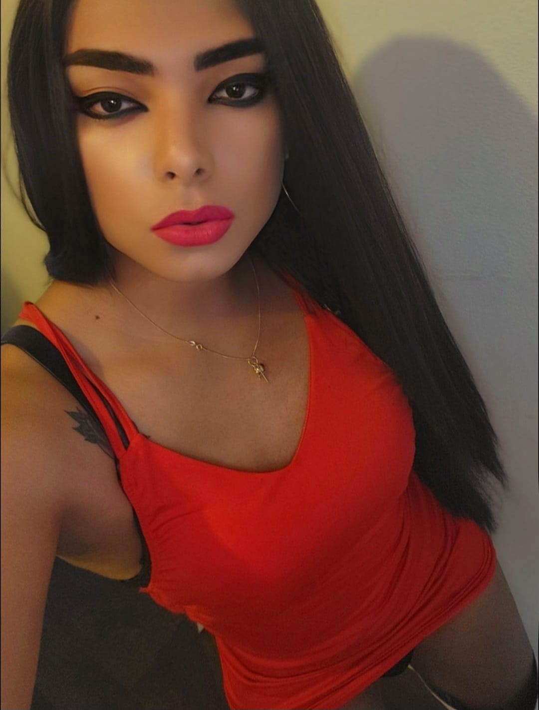 641176551|SOFIA|Transexual