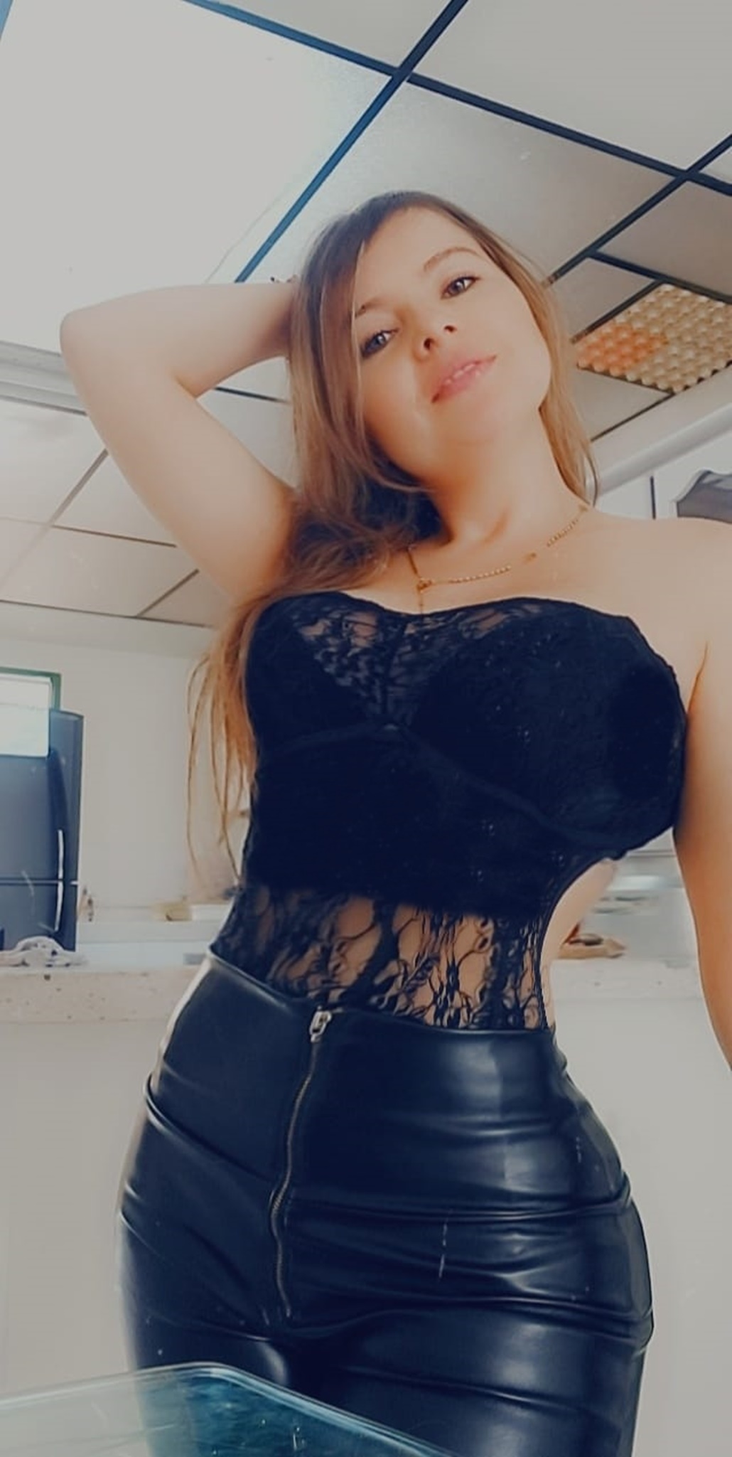 647479594 | DULCE | Chica En Torrelavega | EMASEX