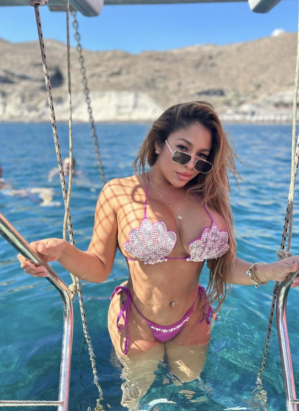 REINA