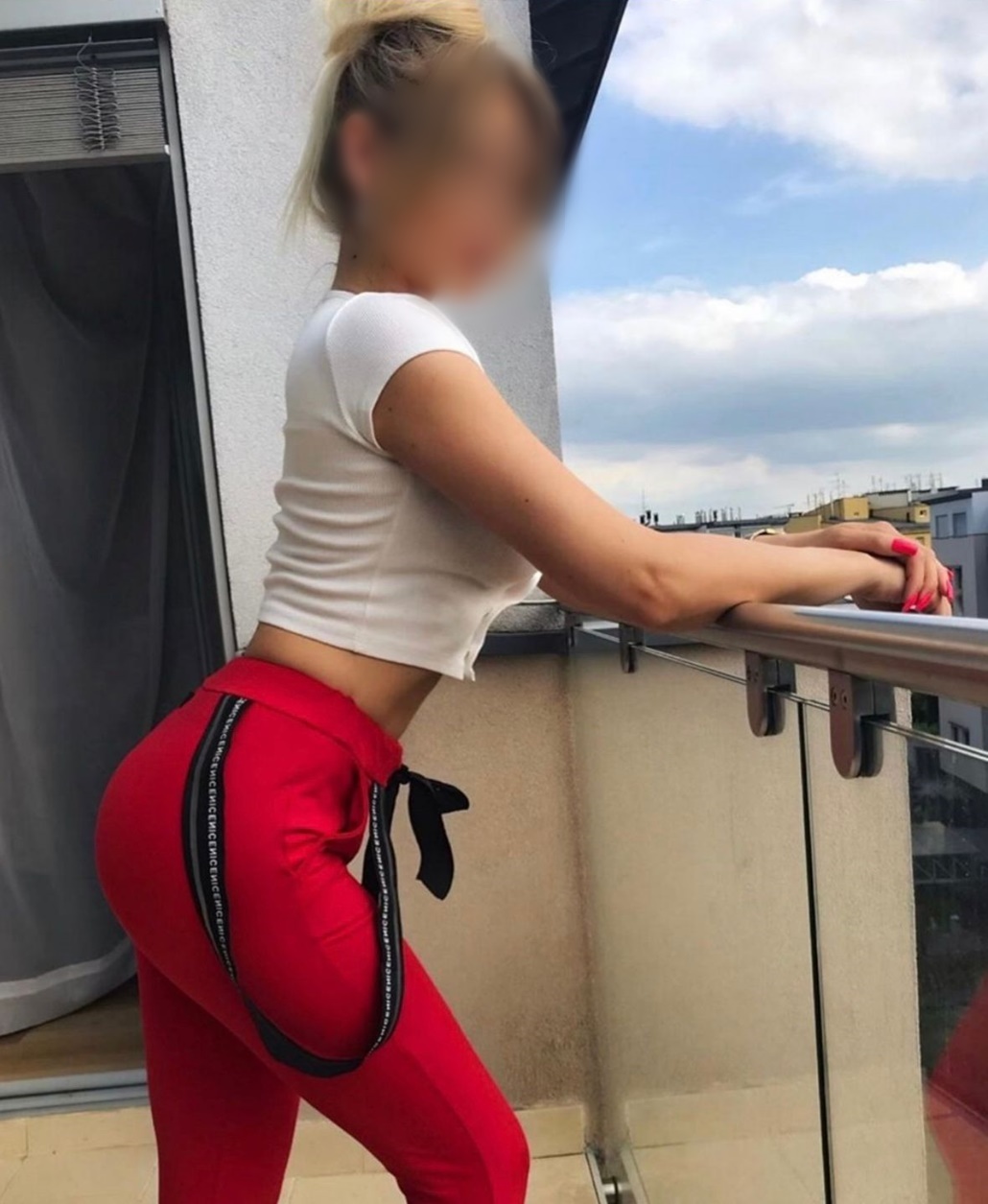 613771450|CRISTINA|Chica