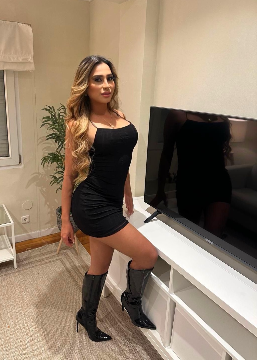 634959328|MARIANGEL|Travesti