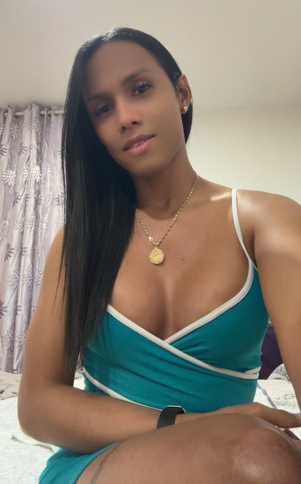 604166572|SOFIA|Transexual