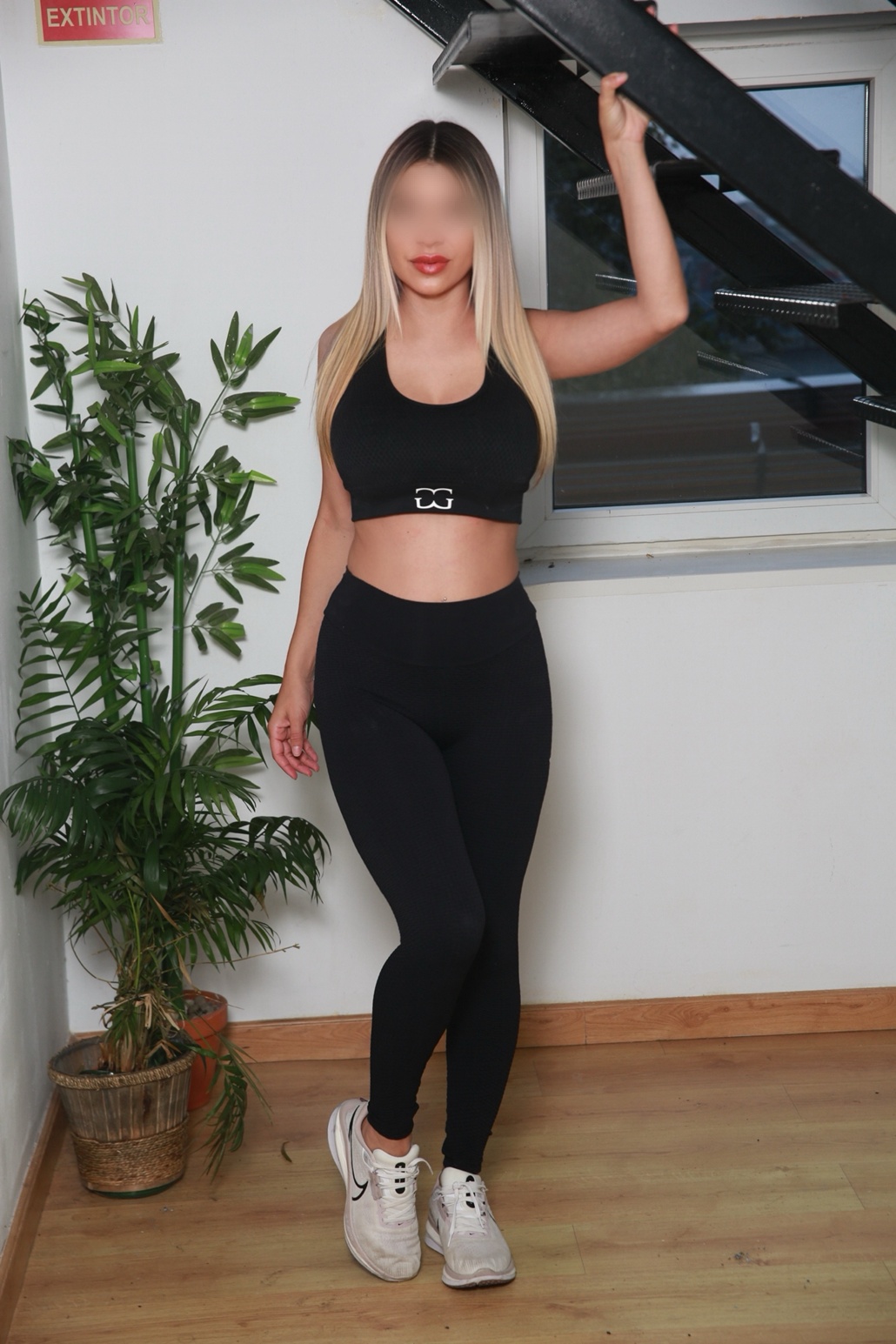 664256123|BRENDA|Chica