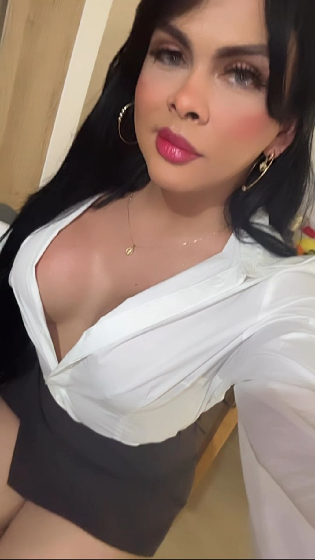 613490620|ISABELLA|Transexual
